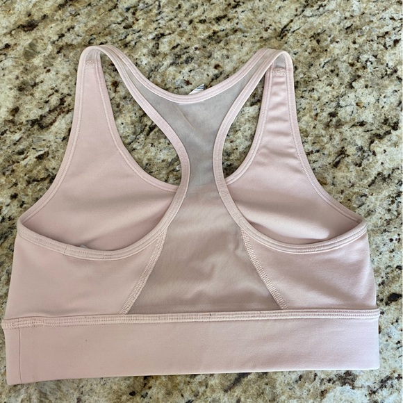 The North Face light pink size small sports bra in excellent condition - Picture 2 of 5